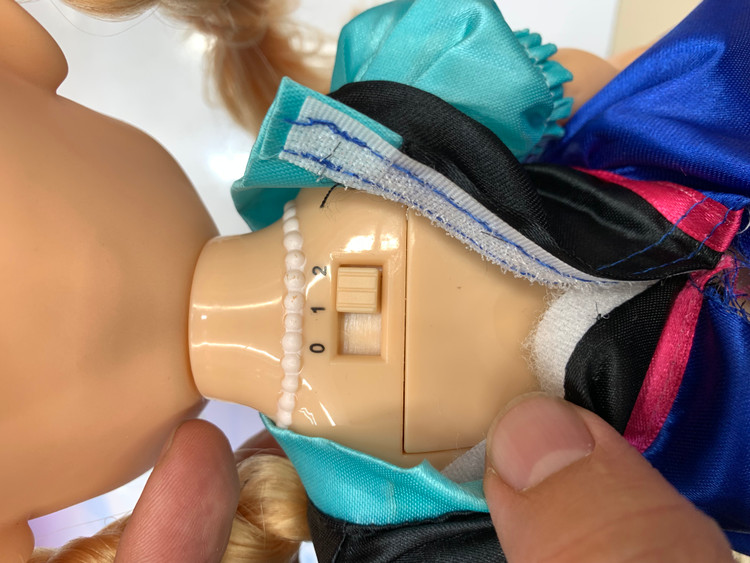 عروسک فروزن شخصیت آنا و اولاف موزیکال و سخنگو